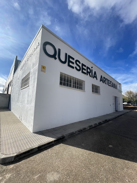 Quesería Artesana Cerrucos de Kanama — Quesos de Toledo