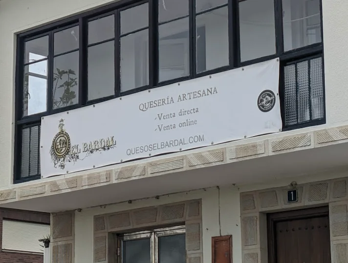 Quesería El Bardal en Zurita: Quesería