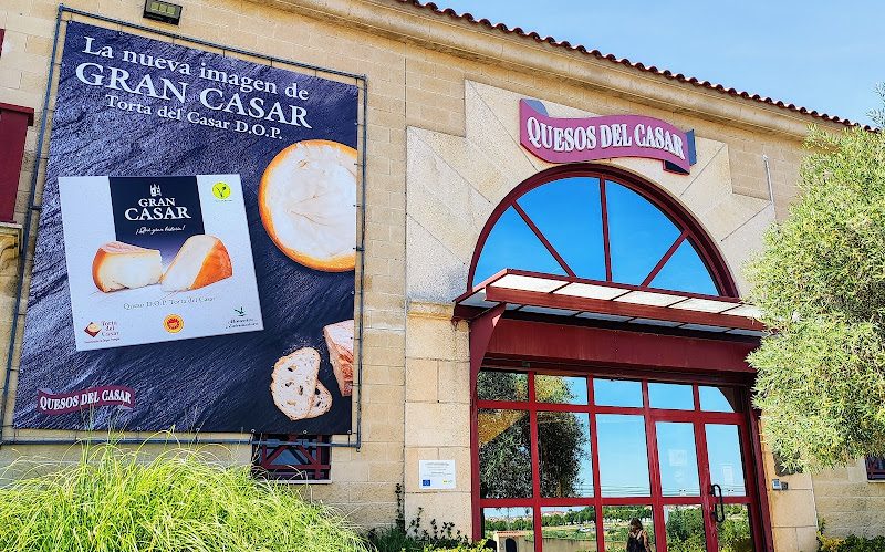 Quesos del Casar en Casar de Cáceres: Quesería