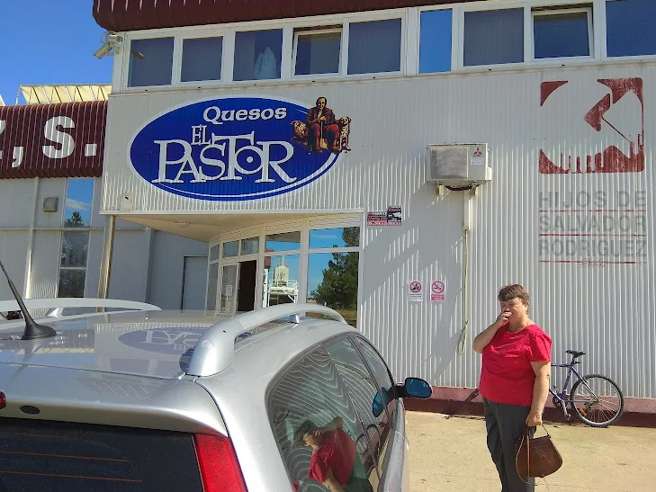 Quesos El Pastor en Zamora: tienda y quesería